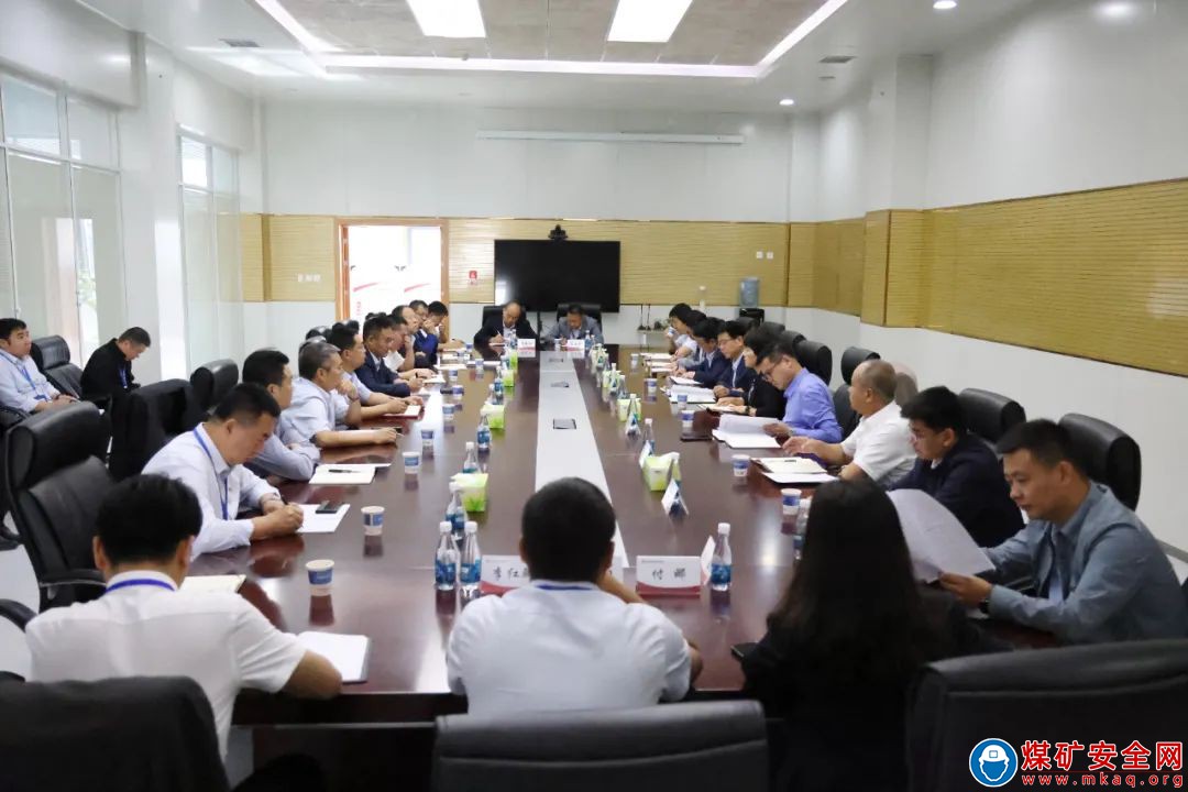 陜煤集團(tuán)副總工程師，榆北煤業(yè)公司黨委書記、董事長、總經(jīng)理石增武到陜西中能煤田有限公司調(diào)研指導(dǎo)工作